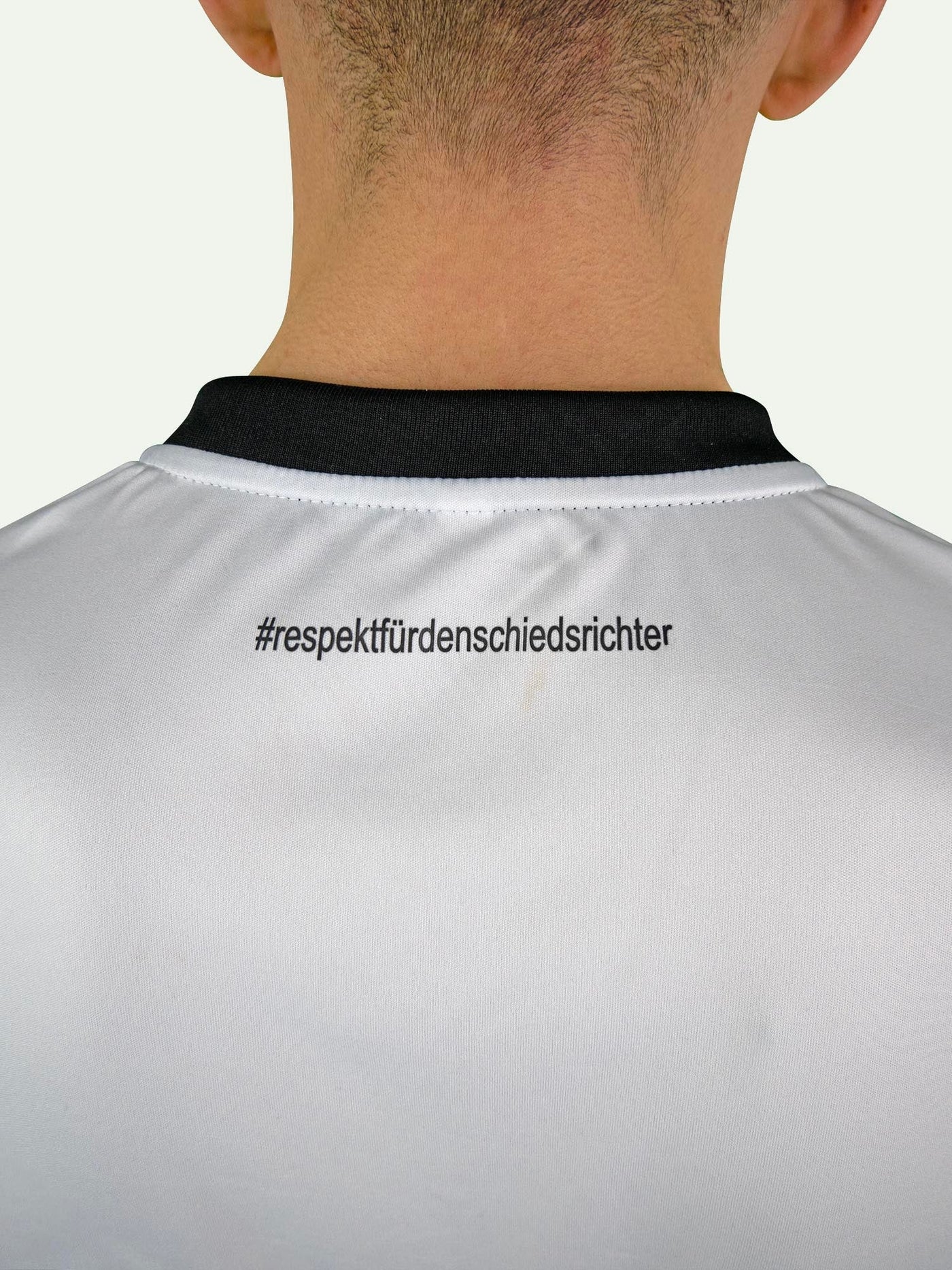 Qualle Schiedsrichter Trikot-Set (Trikot, Hose, Stutzen) Schiedsrichter=Mensch unisex (Kinder, Frauen und Herren)